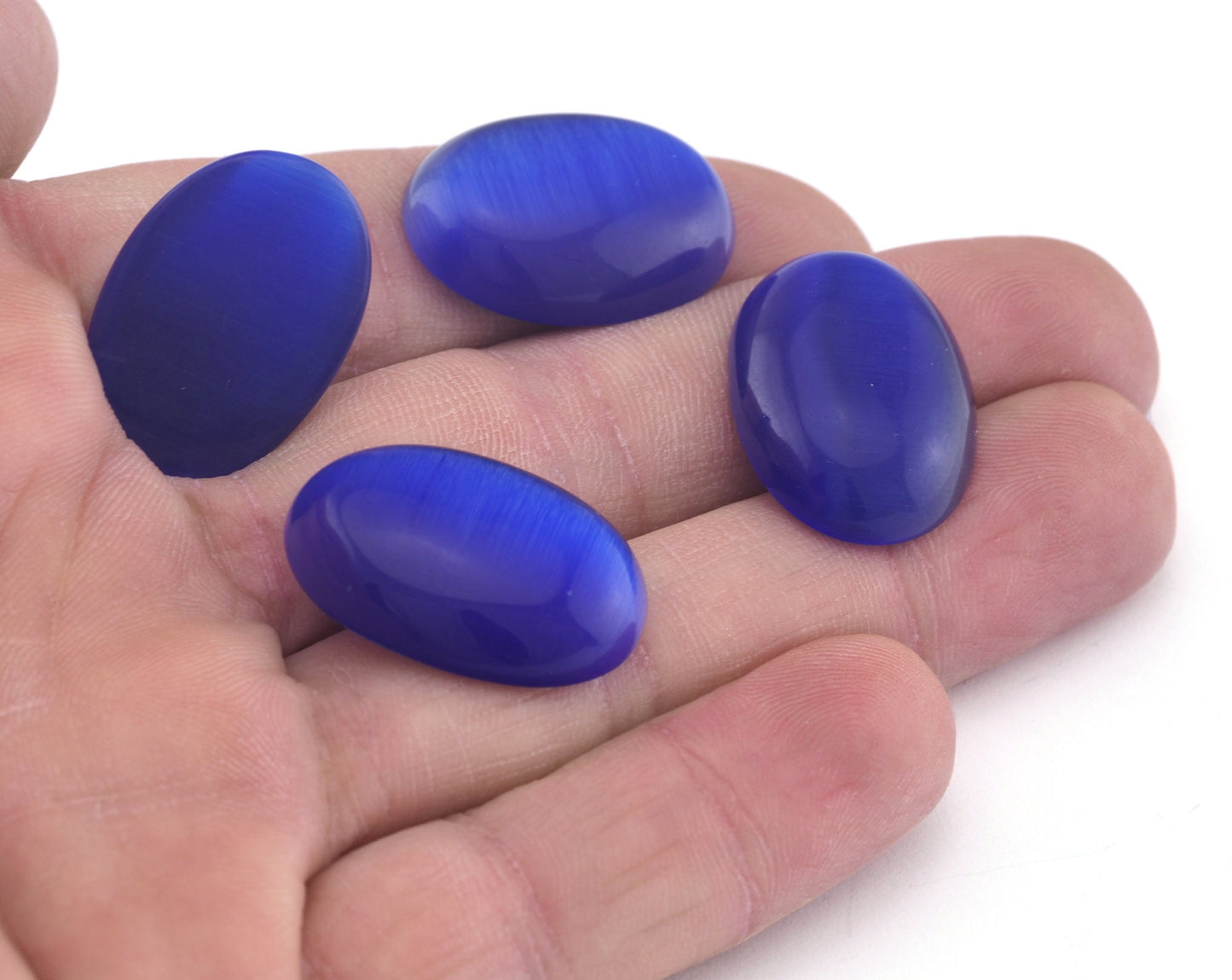 Blue Synthetic Cats Eye Glass 25x18mm Cabochon cab120-05