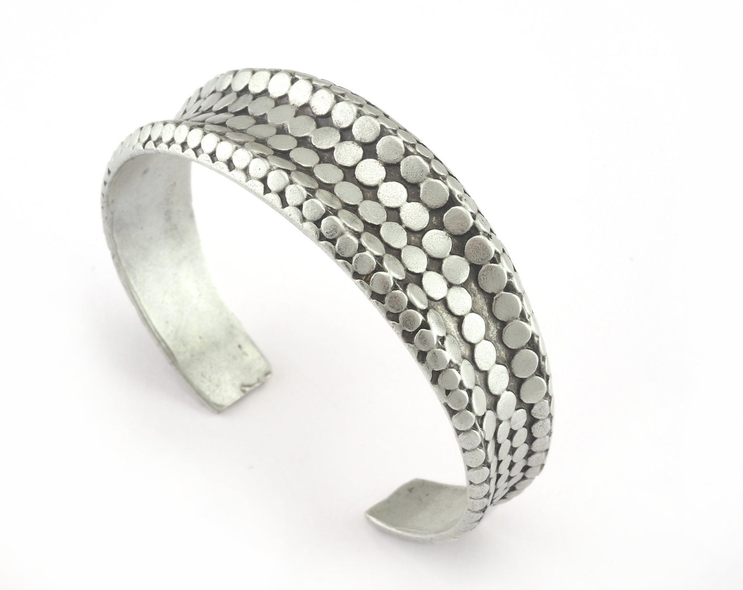 Dotted Shape Adjustable Bracelet Antique Silver Plated Brass (60mm inner size - Adjustable ) OZ3155