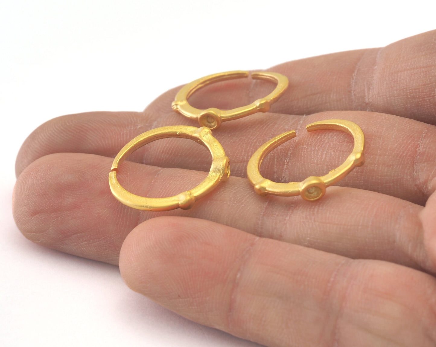 Ring Adjustable Ring Bezel Matte Gold Plated brass (16mm 5US inner size - Adjustable ) OZ2234