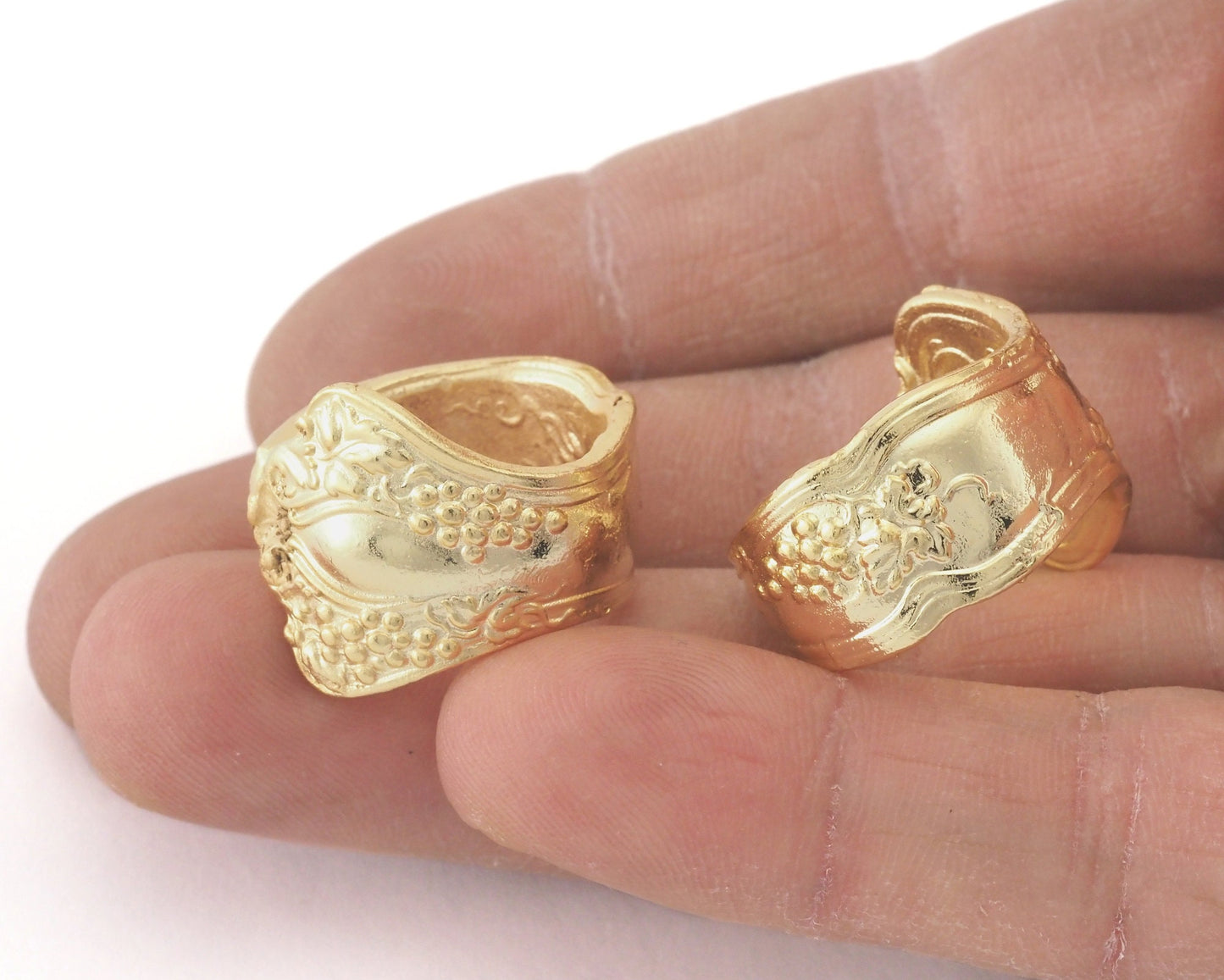 Spoon Ring Flower Patterned Adjustable Ring Gold Plated Brass (17.5mm 7US inner size) OZ2683