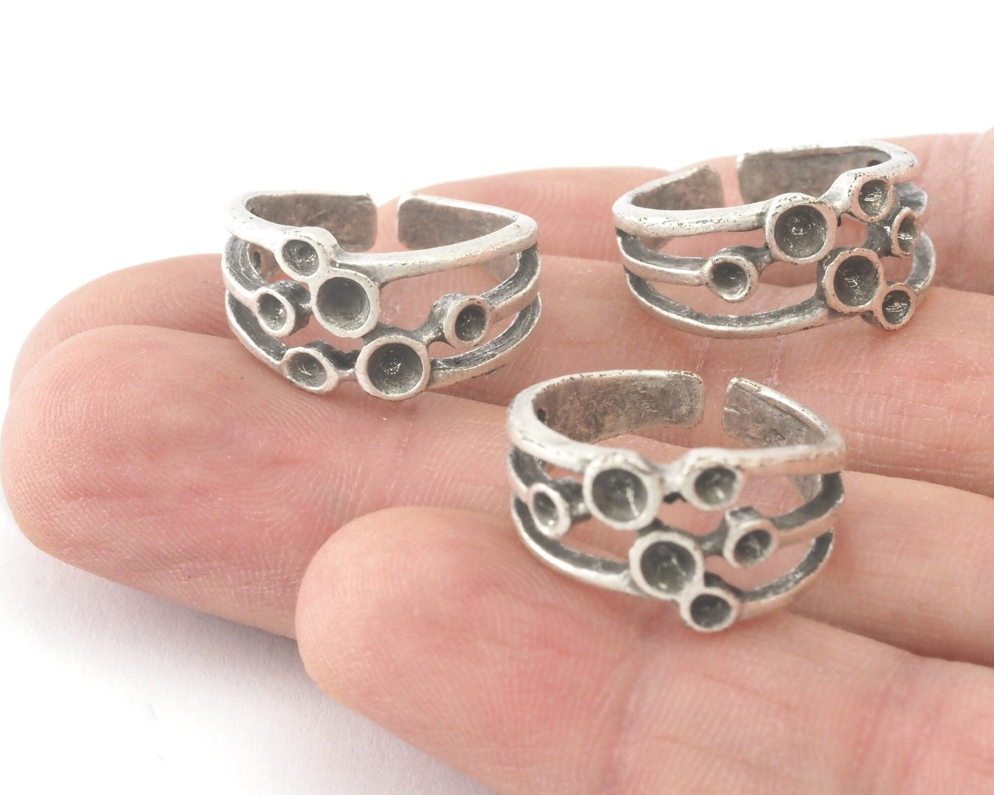 Ring Adjustable Ring Bezel (2.5 2.5 5 5 4mm) Antique Silver Plated brass (18mm 8US inner size - Adjustable ) OZ5062