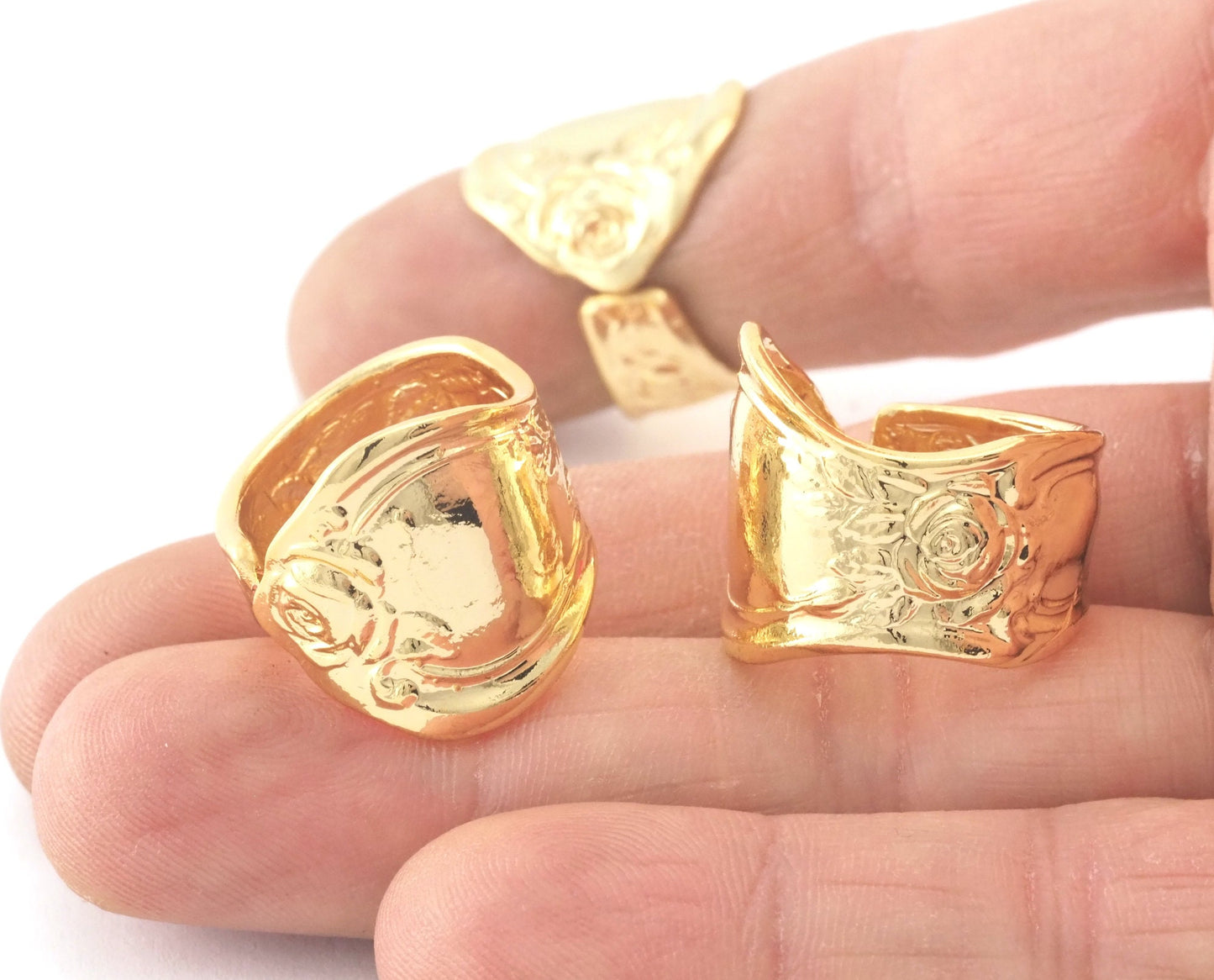 Spoon Ring Flower Patterned Adjustable Ring Shiny Gold Plated brass (18mm 7.5US inner size) OZ3383