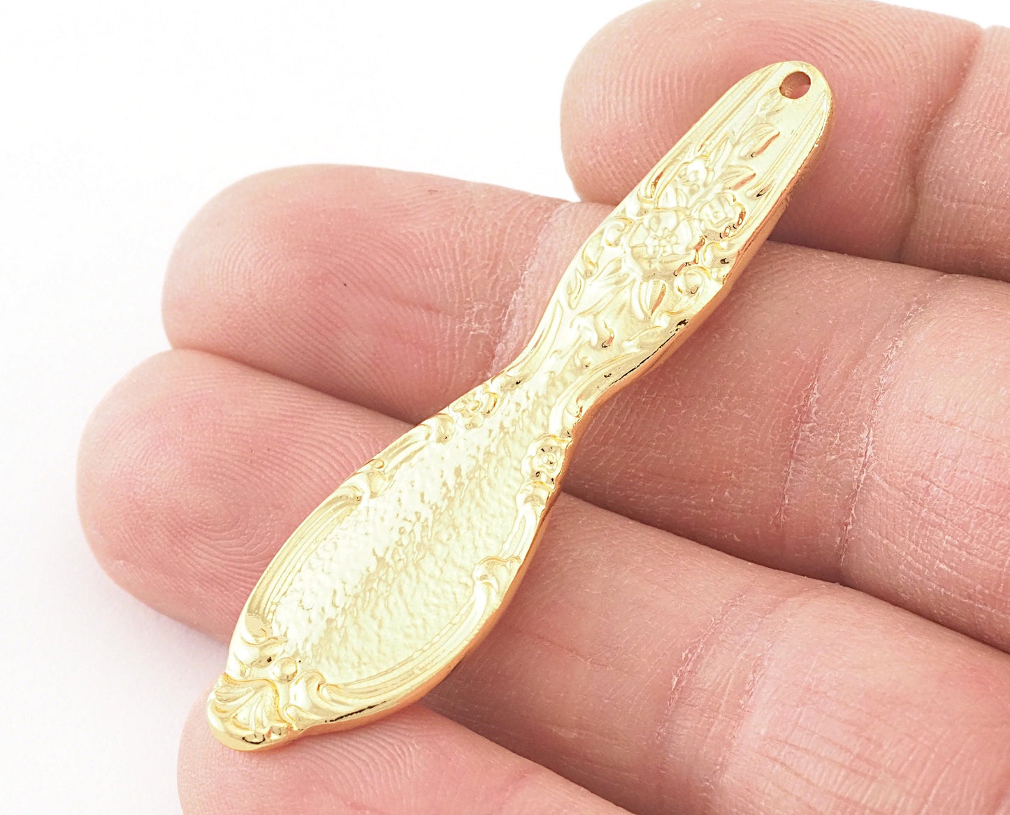 Spoon Pendant Flower Patterned Gold plated brass 4055