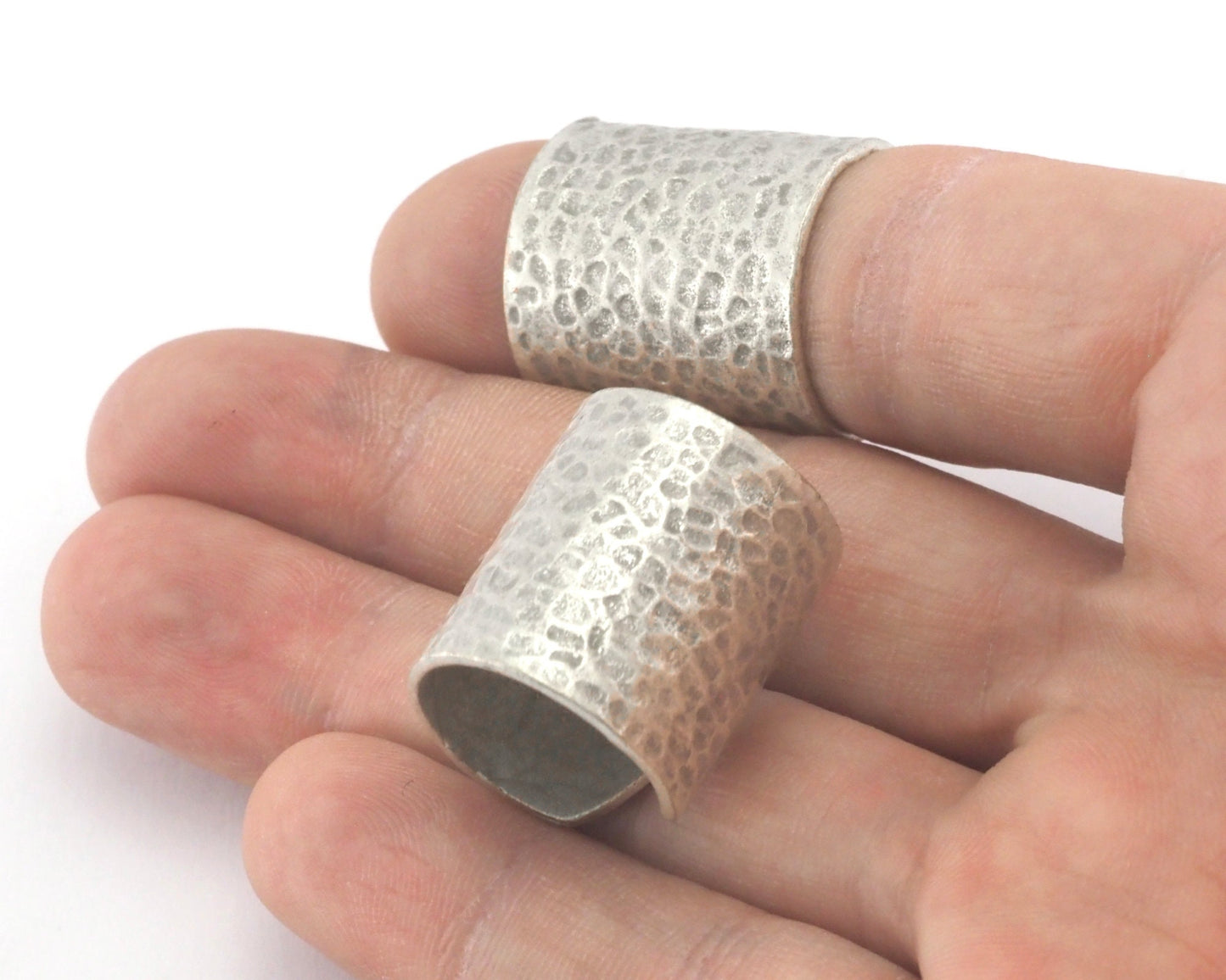 Hammered tube ring Adjustable Antique silver plated Brass 23mm (6US - 8US inner size) OZ4320