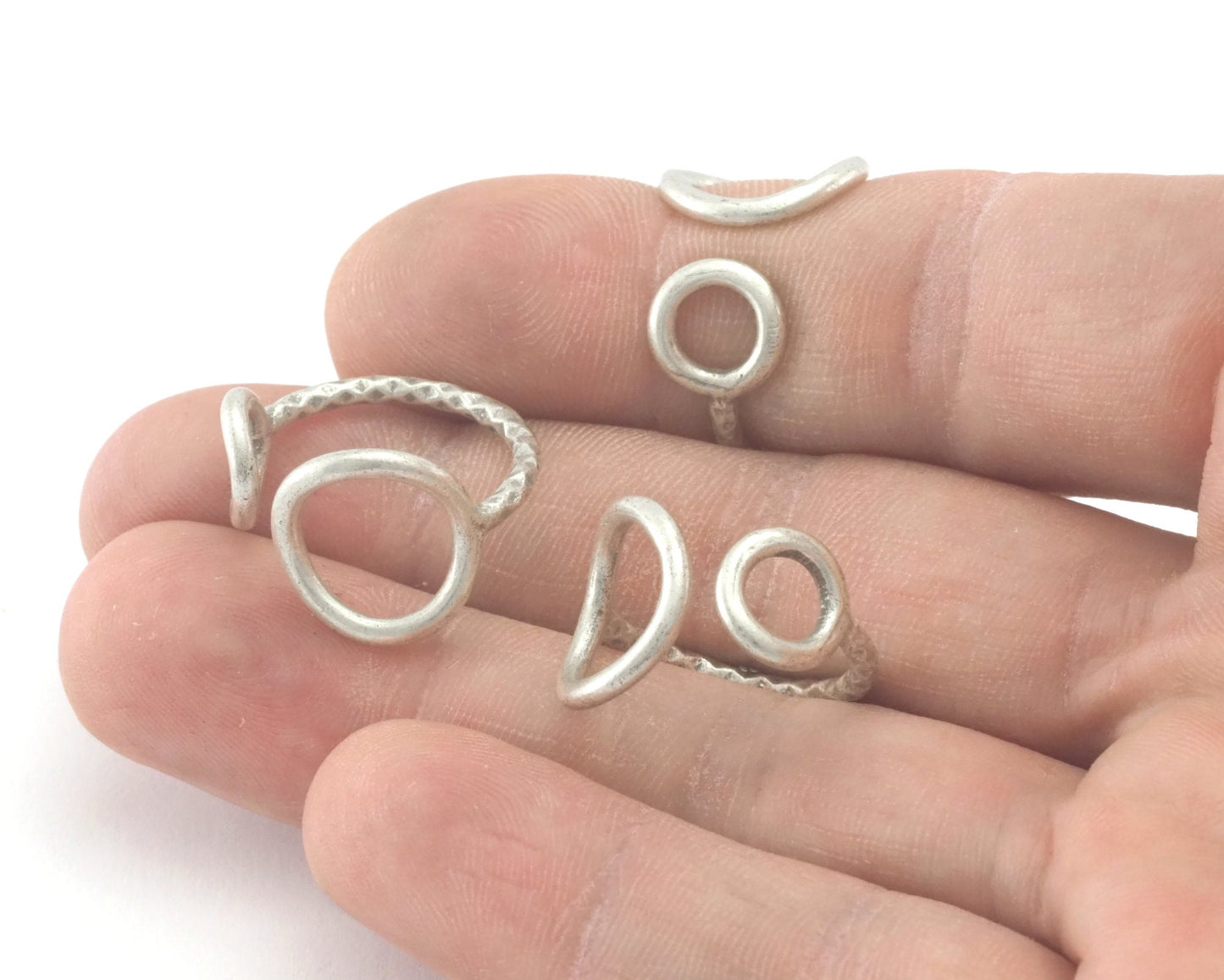Hammered Circles Frames Adjustable Ring Antique Silver Plated Brass (5US - 8US inner size) 4353