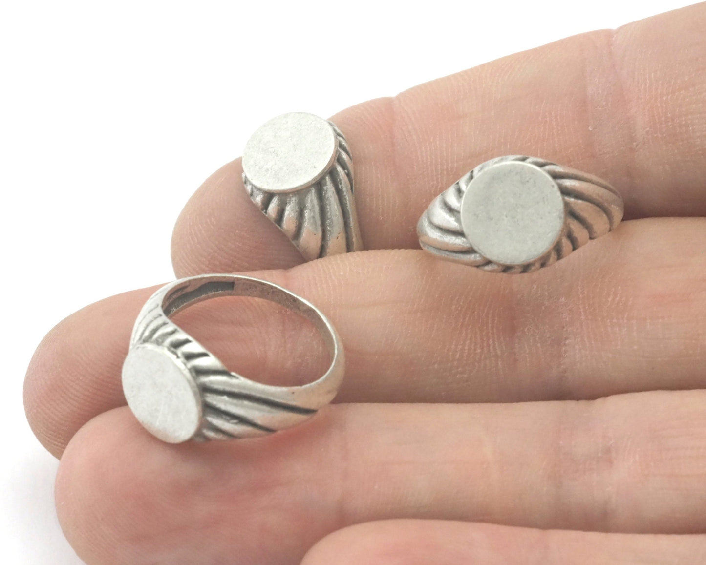 Croissant Signet Ring Blank - Antique silver plated brass (16.25mm 5.5US inner size ) 10mm blank size 4391