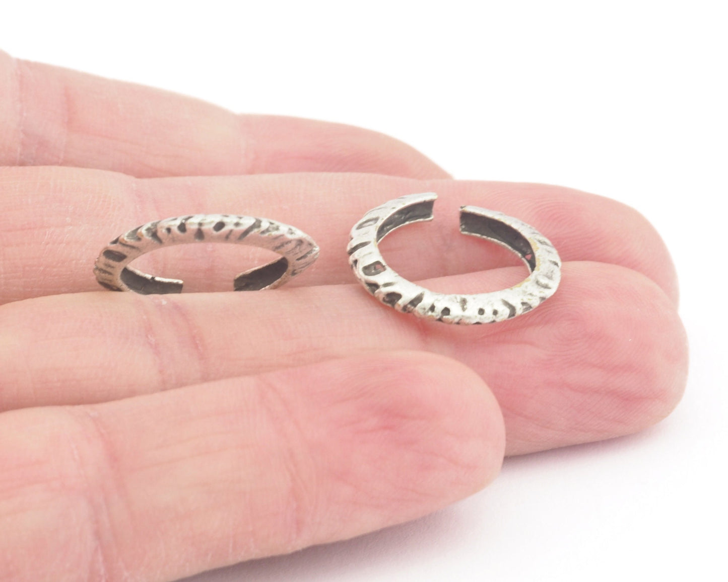 Minimalist Adjustable Ring Antique silver plated brass (15mm 4.5US inner size) OZ2680