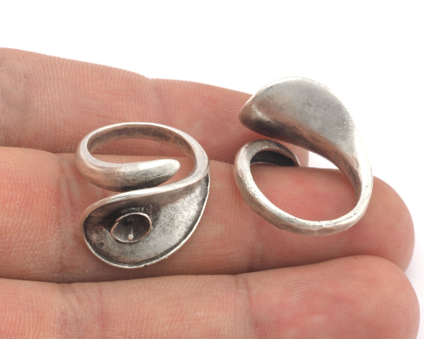 Ring Adjustable Ring Bezel (for 6mm half drilled ball) Antique Silver Plated Brass (18mm 8US inner size - Adjustable ) OZ2102