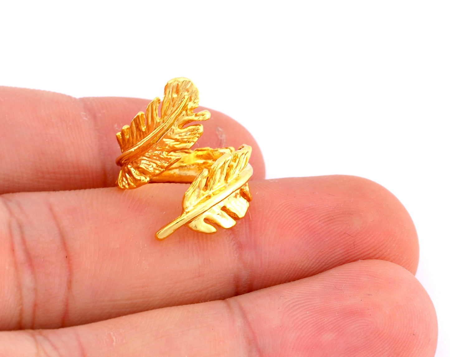 Minimalist Feather Ring Adjustable Ring Shiny Gold Plated Brass (16mm 5US inner size) Oz2298