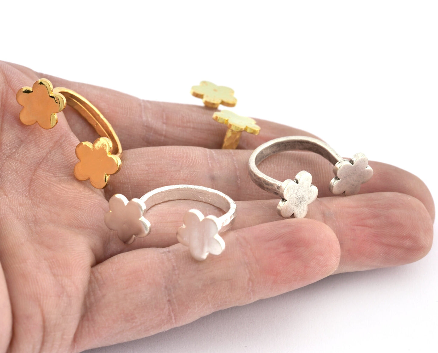 Daisy Flowers Ring , Adjustable , Raw Brass,Antique Silver Shiny silver, Shiny gold - Antique bronze copper plated Brass (4.5us) 5371