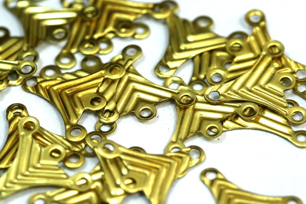100 Pcs Raw Brass 16x17mm textured Triangle tag Charms with 4 hole ,Findings 148R-34