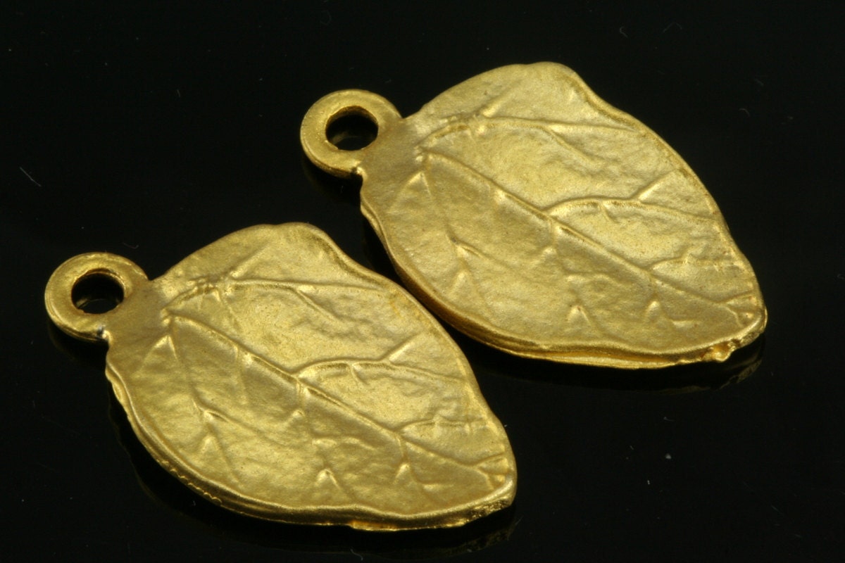 2 pcs 30mm gold plated alloy leaf shape finding charm connector pendant 412