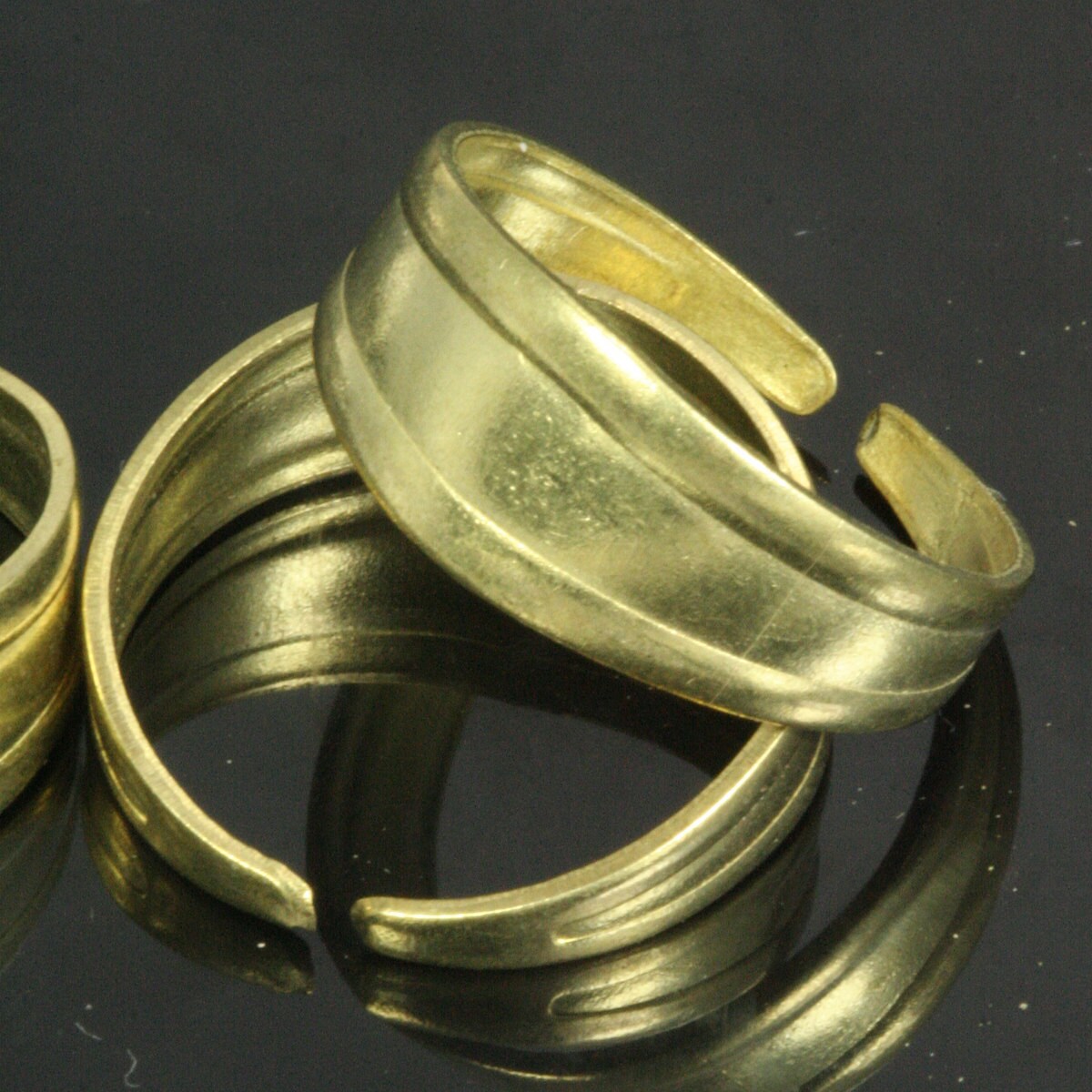 Band Ring 21x9mm raw brass adjustable ring, 878