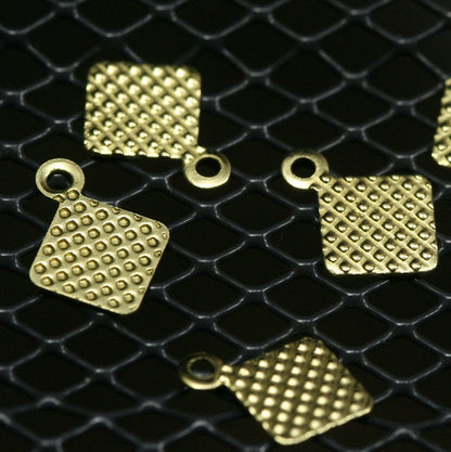 200 Pcs Raw Brass 7mm textured Square 1 hole pendant Charms ,Findings 779RTT-36 tmlp