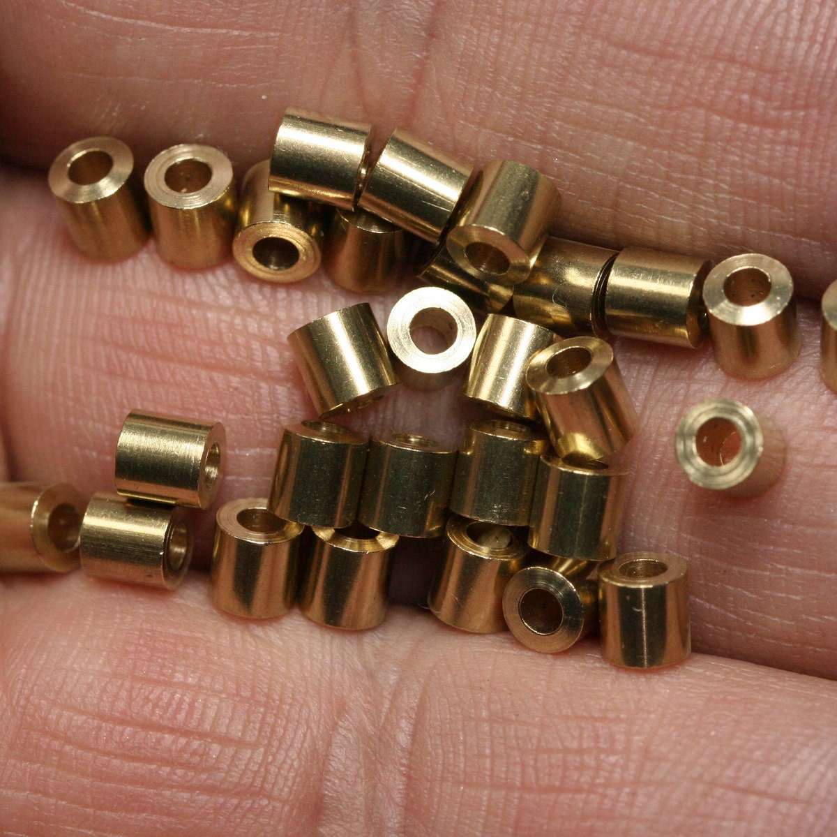 Raw brass tube 4x4mm (hole 2mm) raw brass,raw brass pendant,findings spacer bead bab2T 1000-4