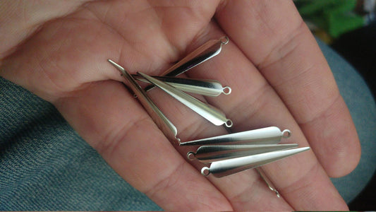spike shape Charms nickel plated brass 32x5mm ,Findings 286N-163 tmlp