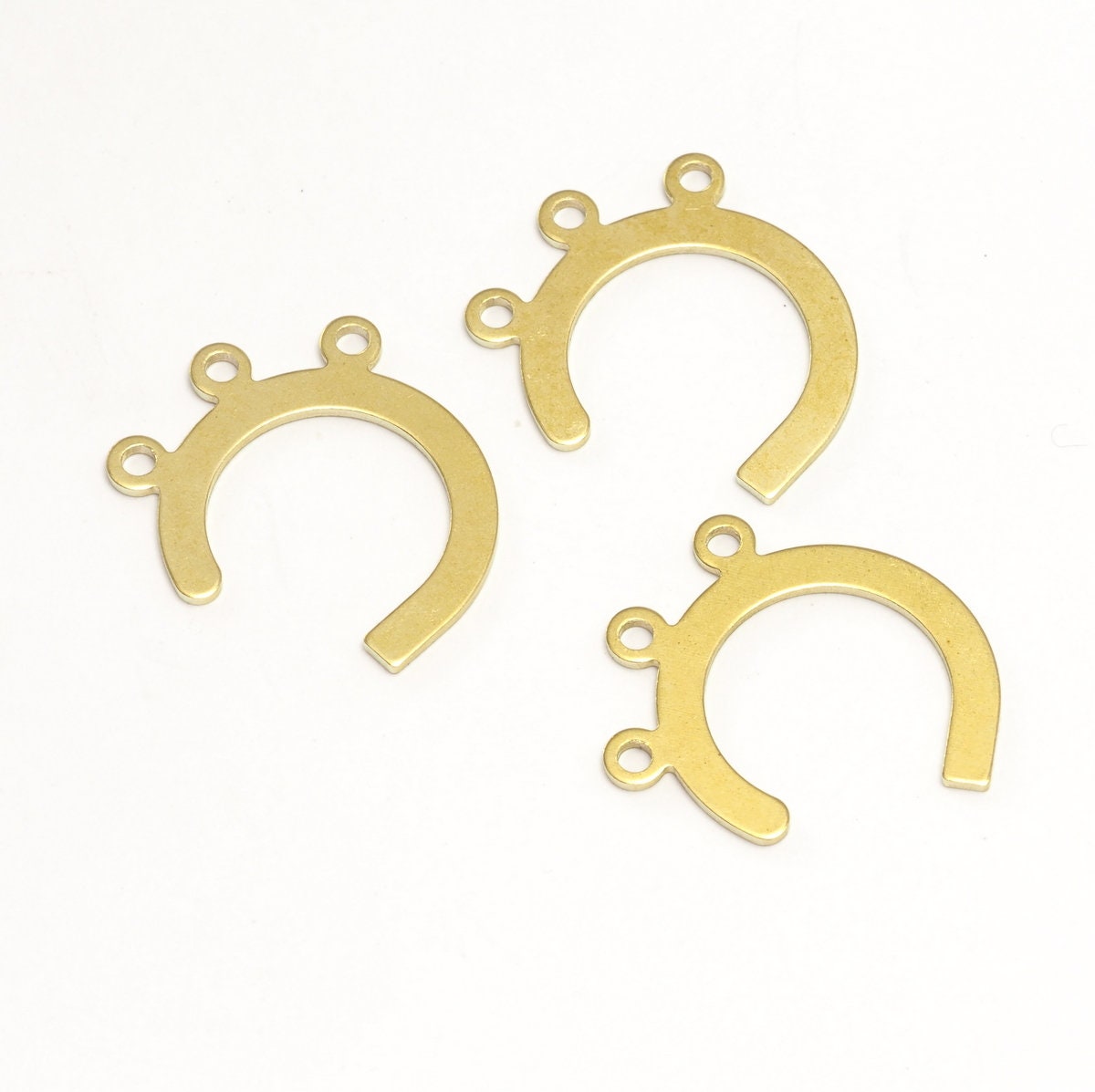 C shape pendant raw brass 18mm 1mm thickness 350