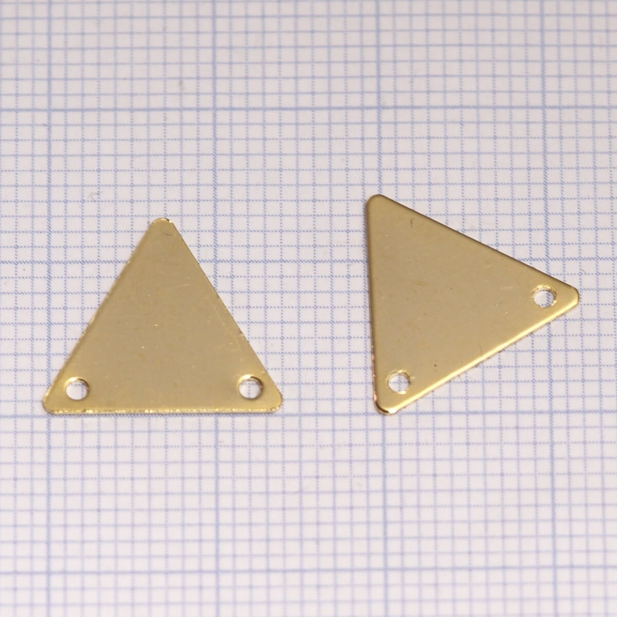 14mm gold plated triangle shape pendant brass gold plated brass with 2 loop 653