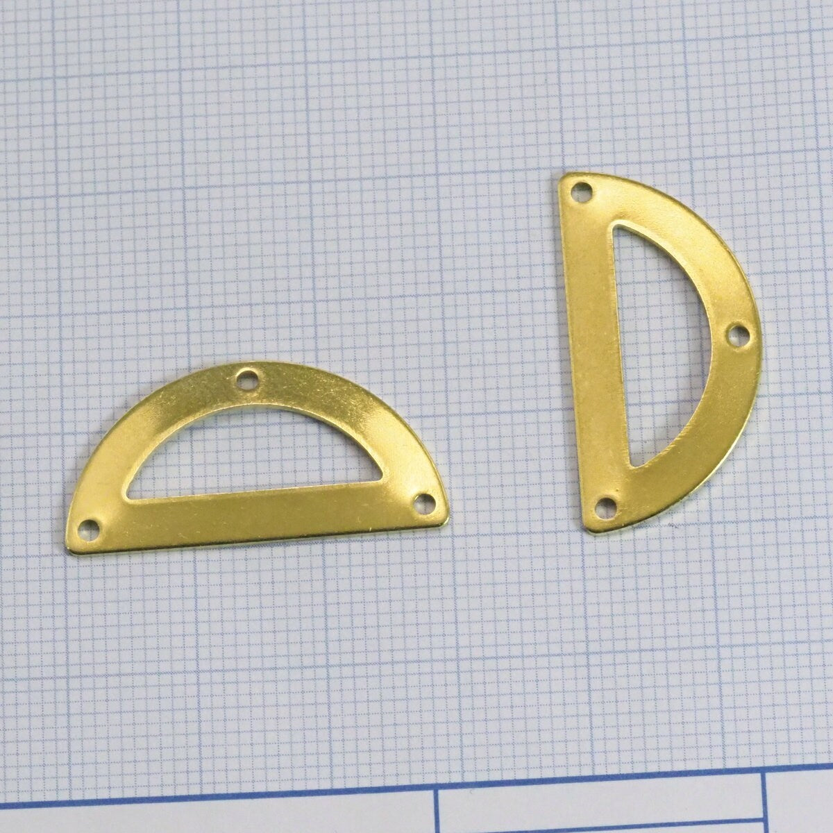 Raw brass semi circle 30x15mm 0.8mm thickness 3 hole blanks half moon shape pendant (1.63mm 14 gauge hole) SCS 2016-170
