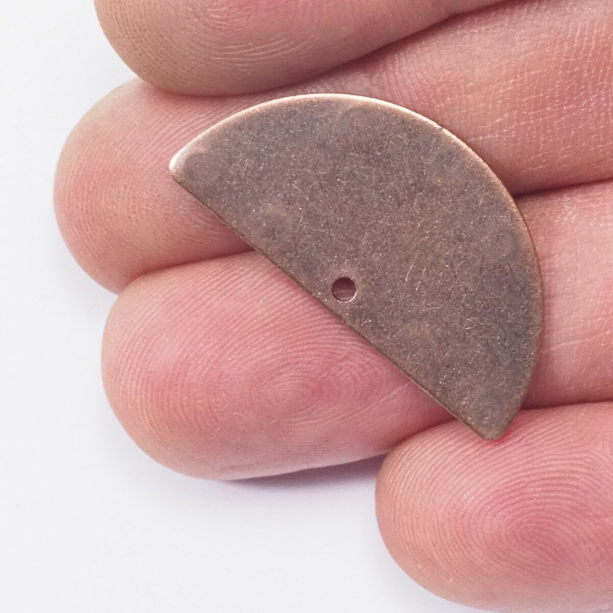 Copper plated brass semi circle blanks half moon shape 1 hole Bottom 30x15x0.8mm pendant (1.63mm 14 gauge hole) SCS 2001-235