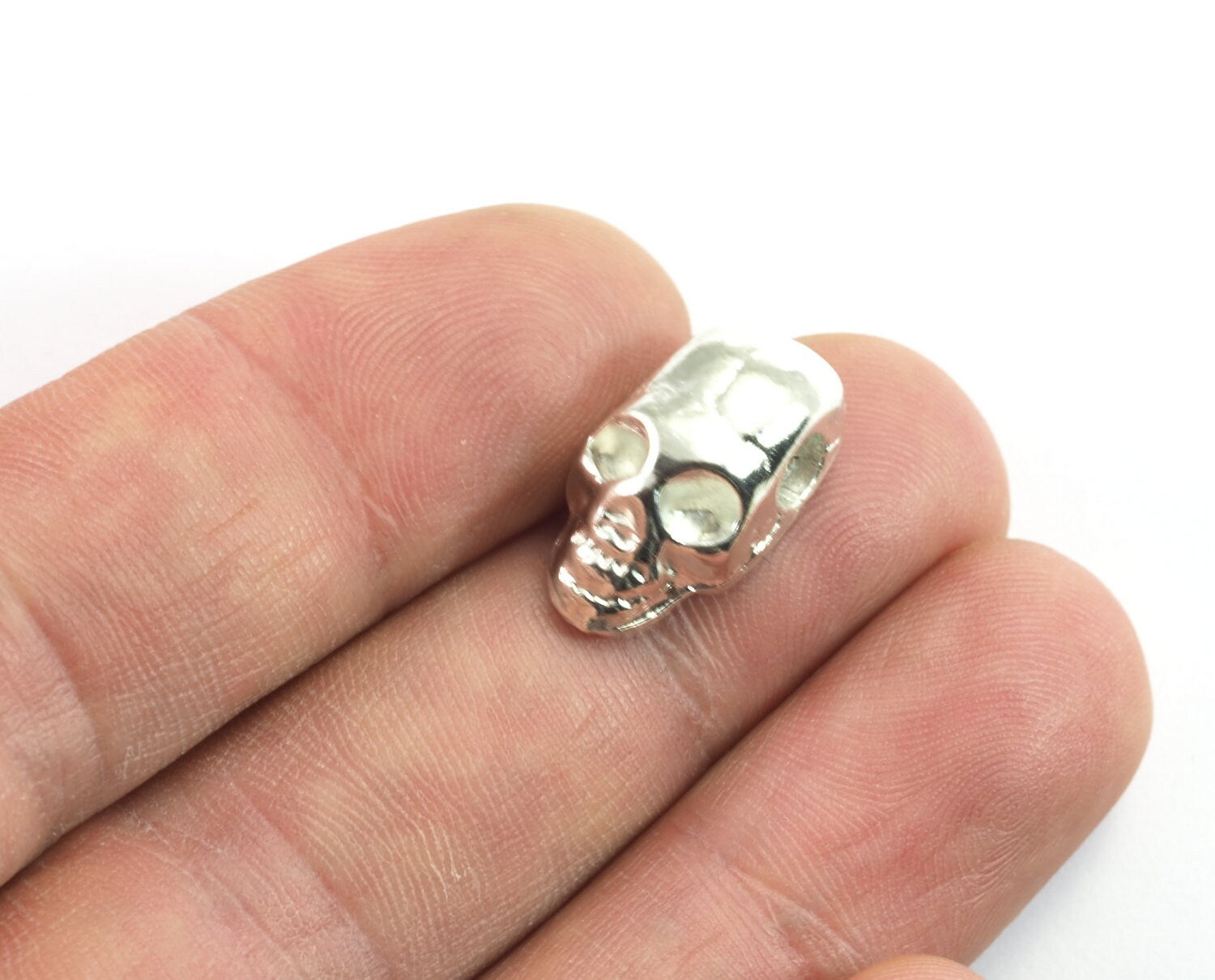 Silver plated Skull Alloy Pendant 20x11x7,5mm (hole 4mm) Skull Findings spacer bead bab4 2623-450