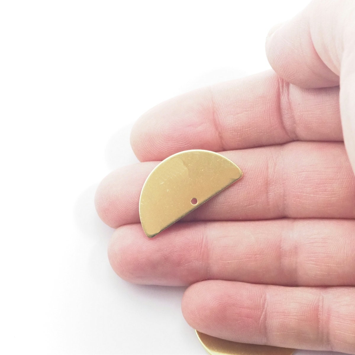 brass semi circle blanks half moon shape 1 hole Bottom 30x15x0.8mm raw pendant (1.63mm 14 gauge hole) SCS 2001-235