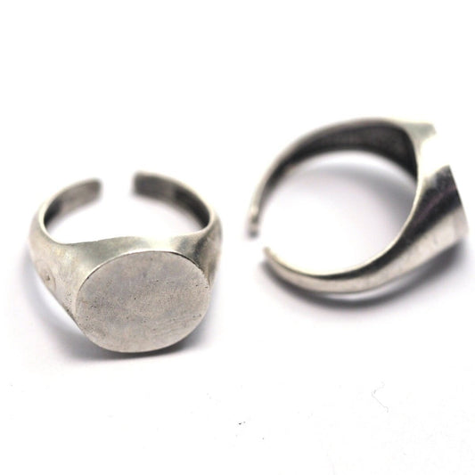 Ring Adjustable ring size 7.5US Silver plated brass with 13mm base setting 1614