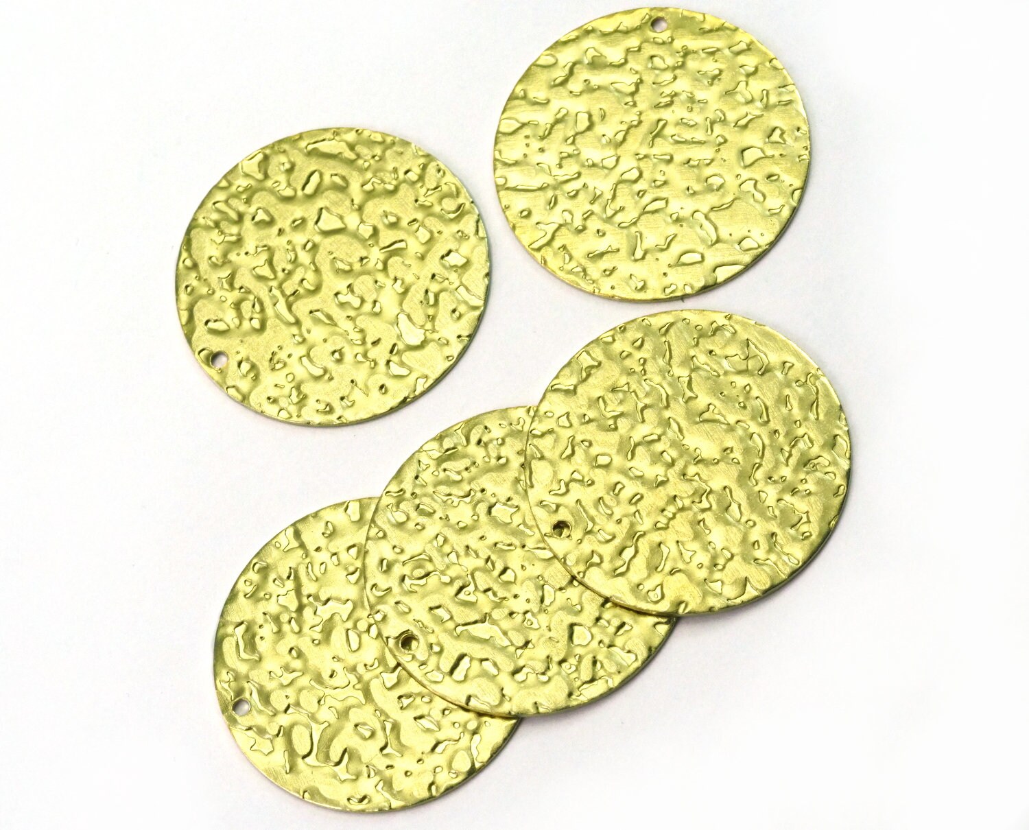 circle tag textured 1 hole dimension 32mm thickness 0.9mm raw brass charms findings pendants earring 2145-540