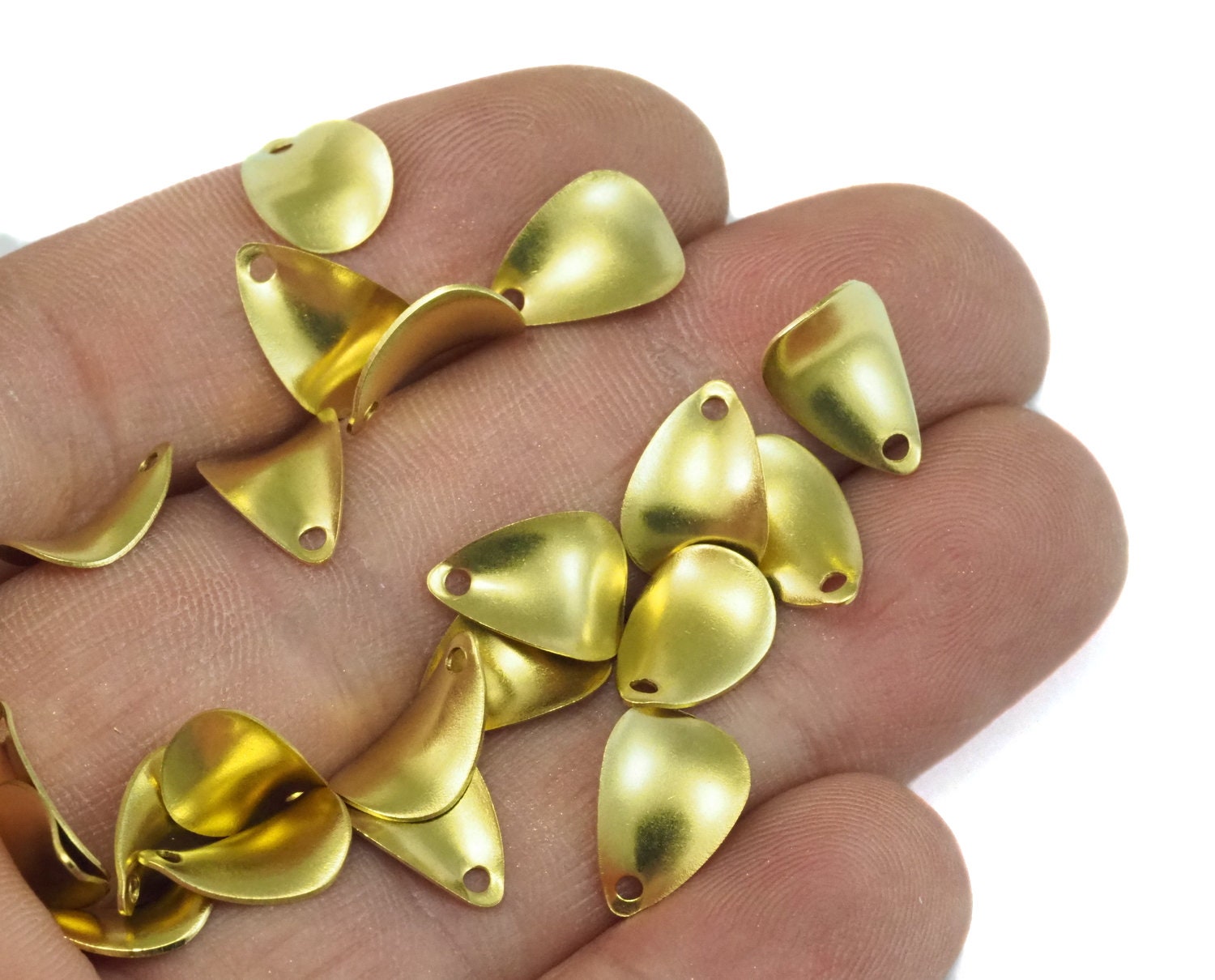 120 pcs 8x12mm raw brass drop shape Swirl bent charm findings 771R-34
