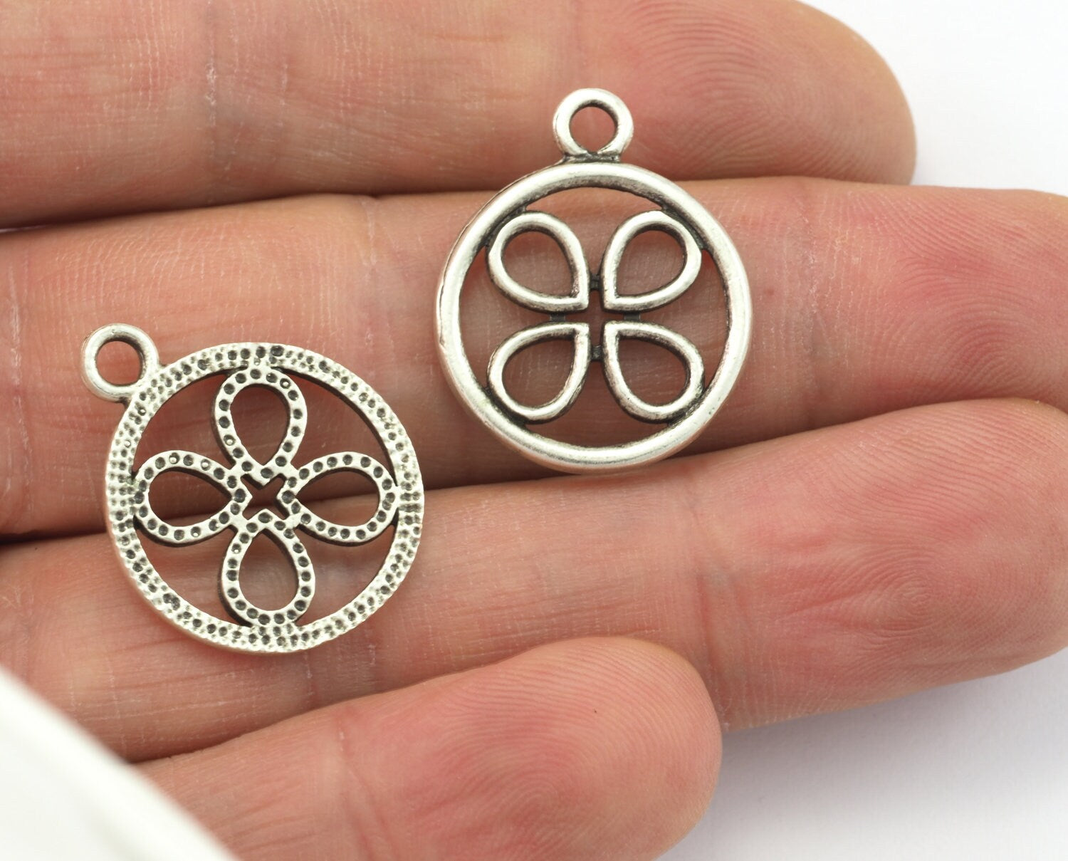 Four Leaf Clover with loop 24x19mm 1.6mm thickness Antique silver plated brass pendant necklace earrings 2041-200