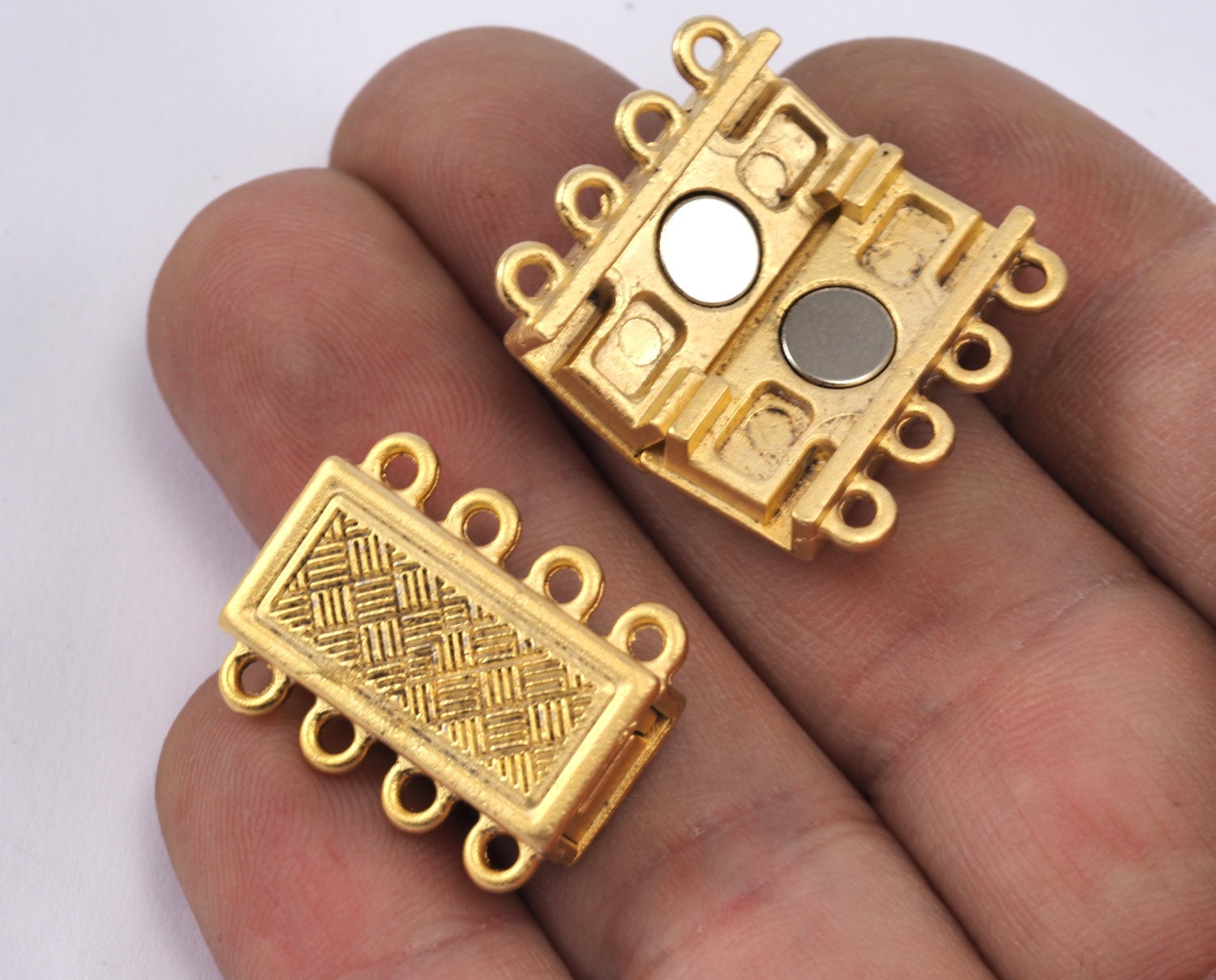 Magnetic Clasp Brazil bracelet clasp 4 strands 22x17mm gold plated alloy MCL 1080