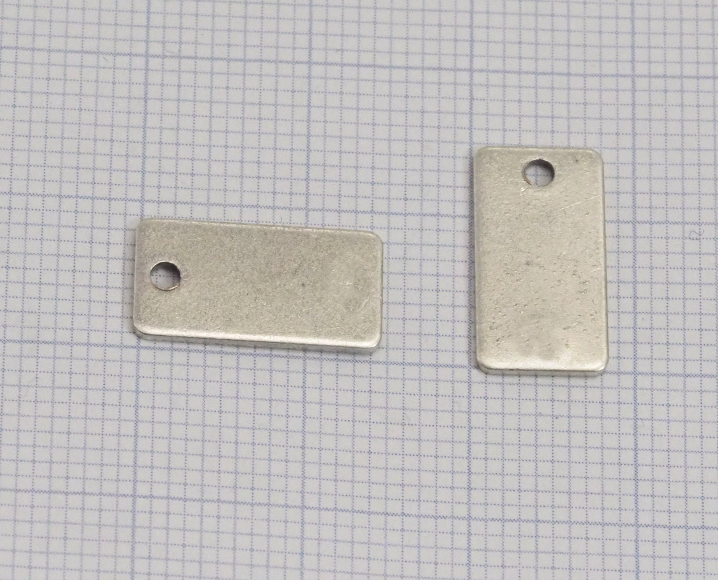Rectangle shape stamping blank 8x15x0.8mm (20 gauge) Antique silver plated brass one hole 1209-48