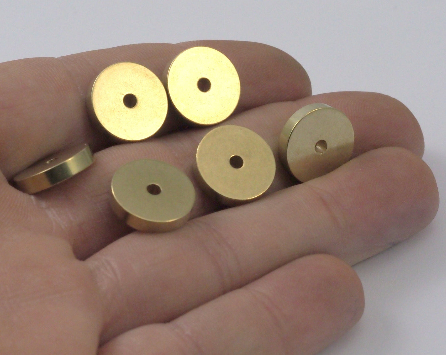 Round Stamping 14x3mm raw brass Middle hole (2.5mm hole) 2358