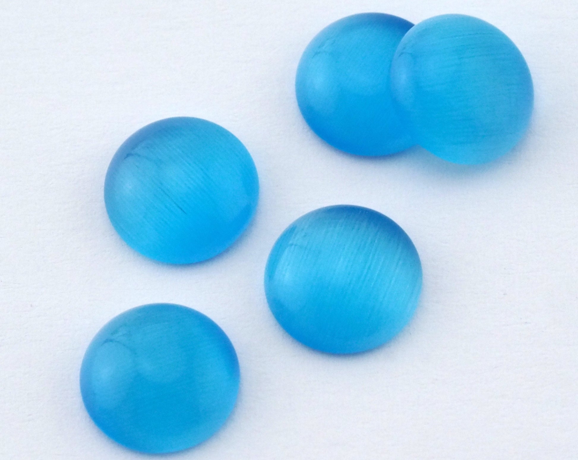 10mm Blue Synthetic Cats Eye Glass Cabochons 100CB CAB39-09