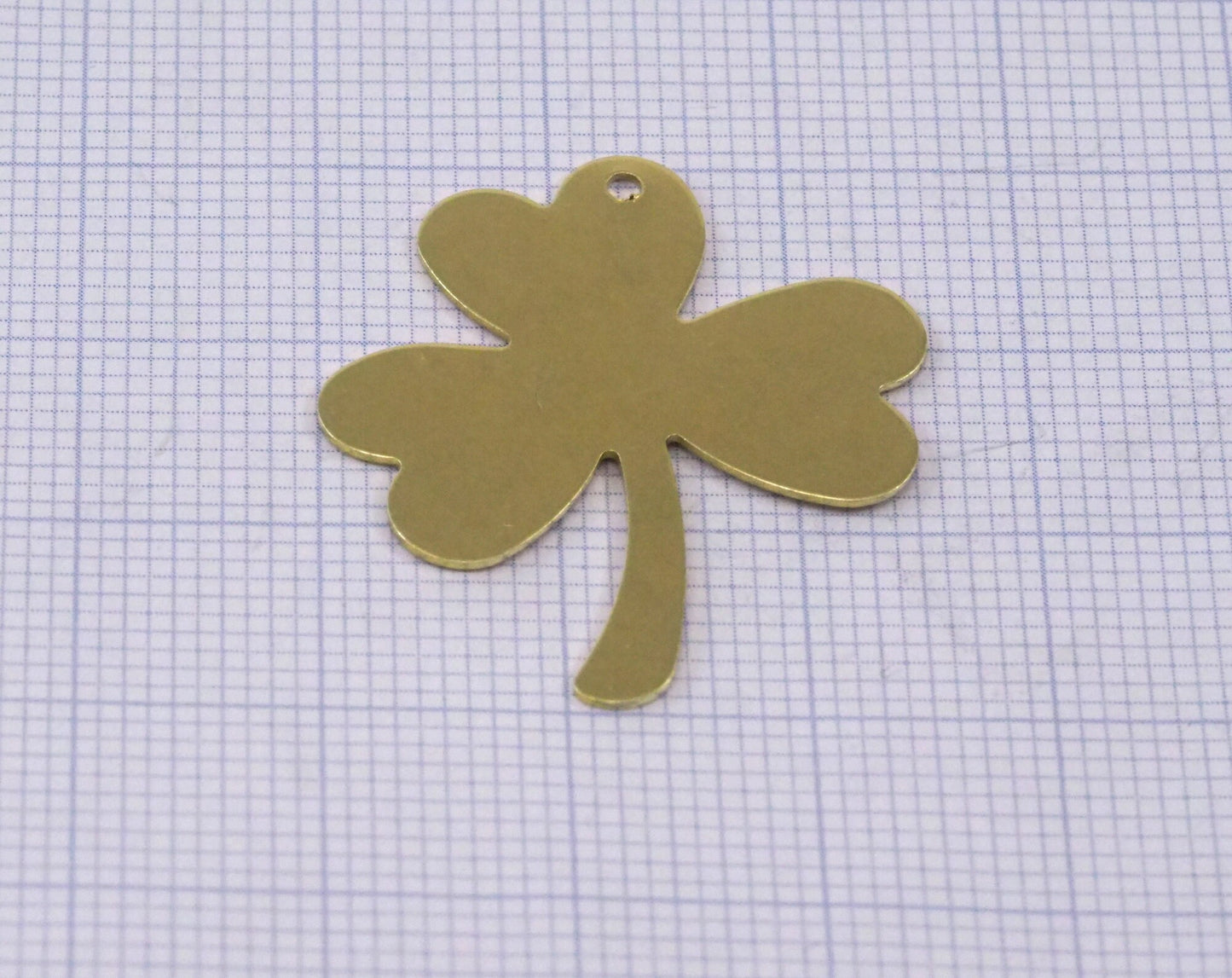 Three leaf Clover 30x26mm one hole Raw brass stampings pendant 2338R-140