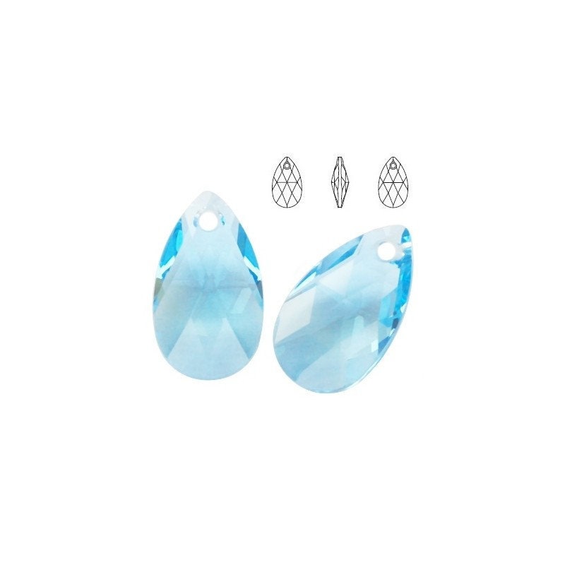 Pear shaped pendant 6106 Swarovski® aquamarine (202) 38mm