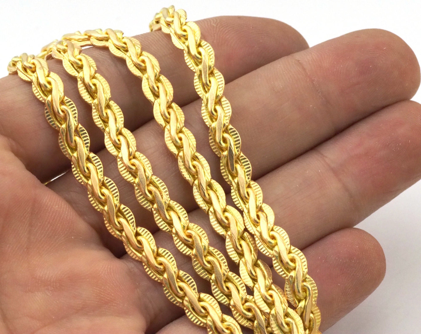 Swirl fantasy chain 6.1mm raw brass z005