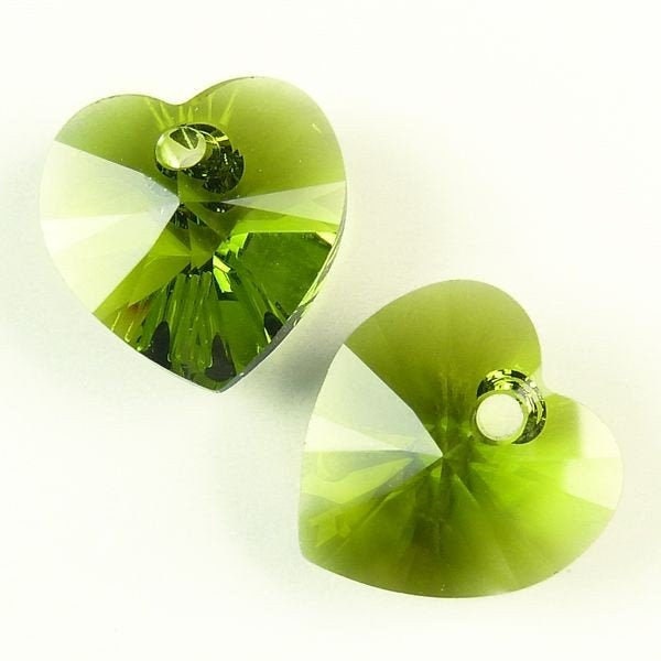 Xilion Heart Pendant 6228 Swarovski® Olivine (228) 14.4x14mm