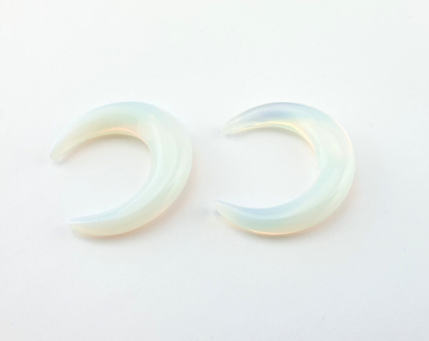 Opal glass crescent 30mm 7mm thickness 1586