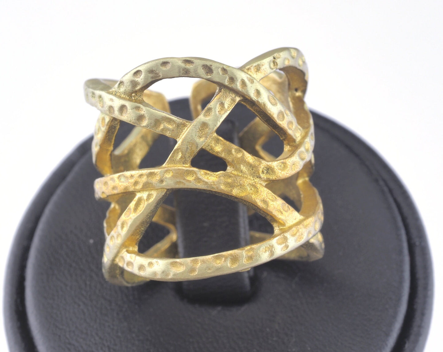 Ring Hammered Ring Adjustable Raw brass (18mm 7.5US inner size) OZ2650