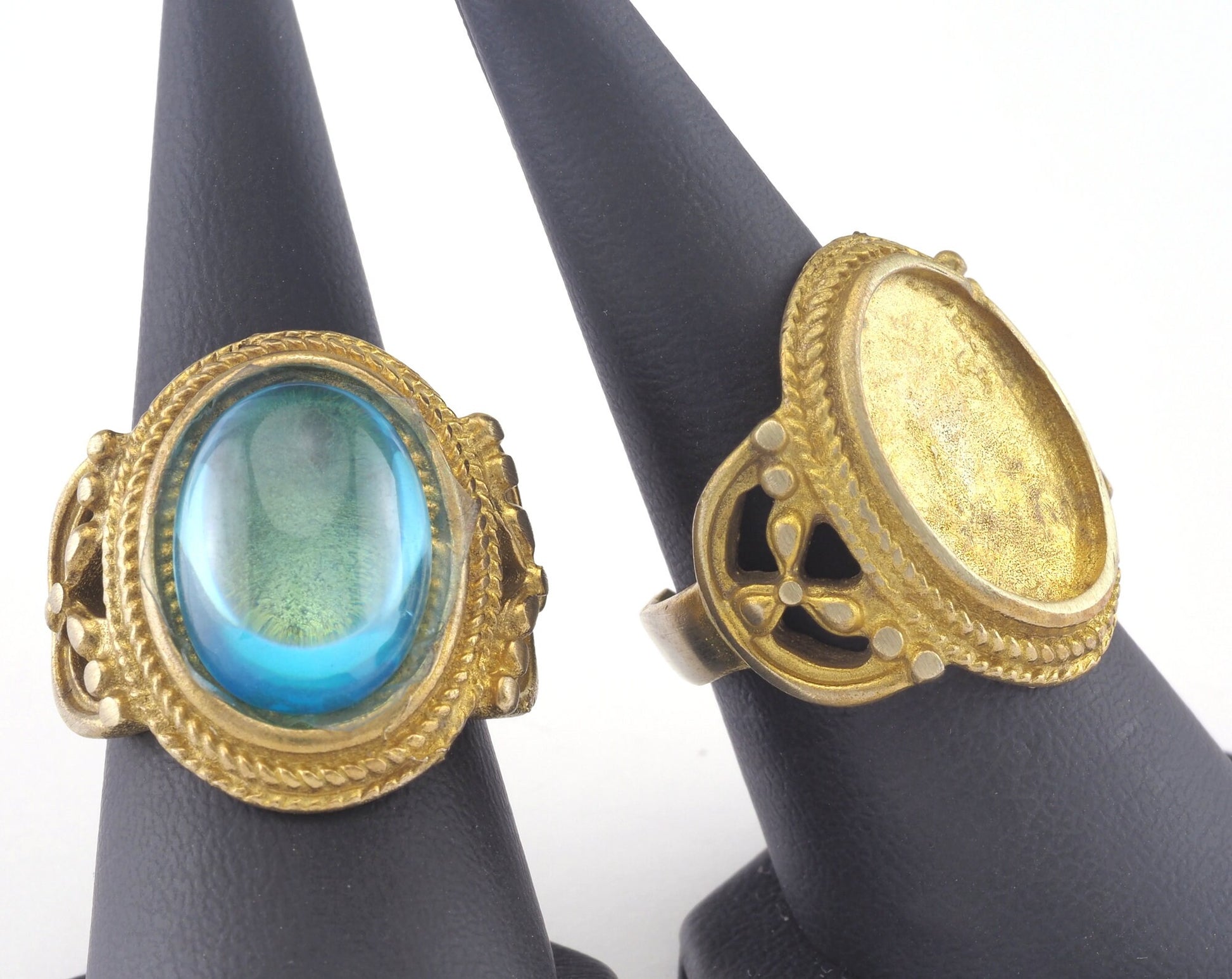 Ring Adjustable Ring Bezel - Raw brass (18mm 7.5US inner size - Adjustable ) OZ2841