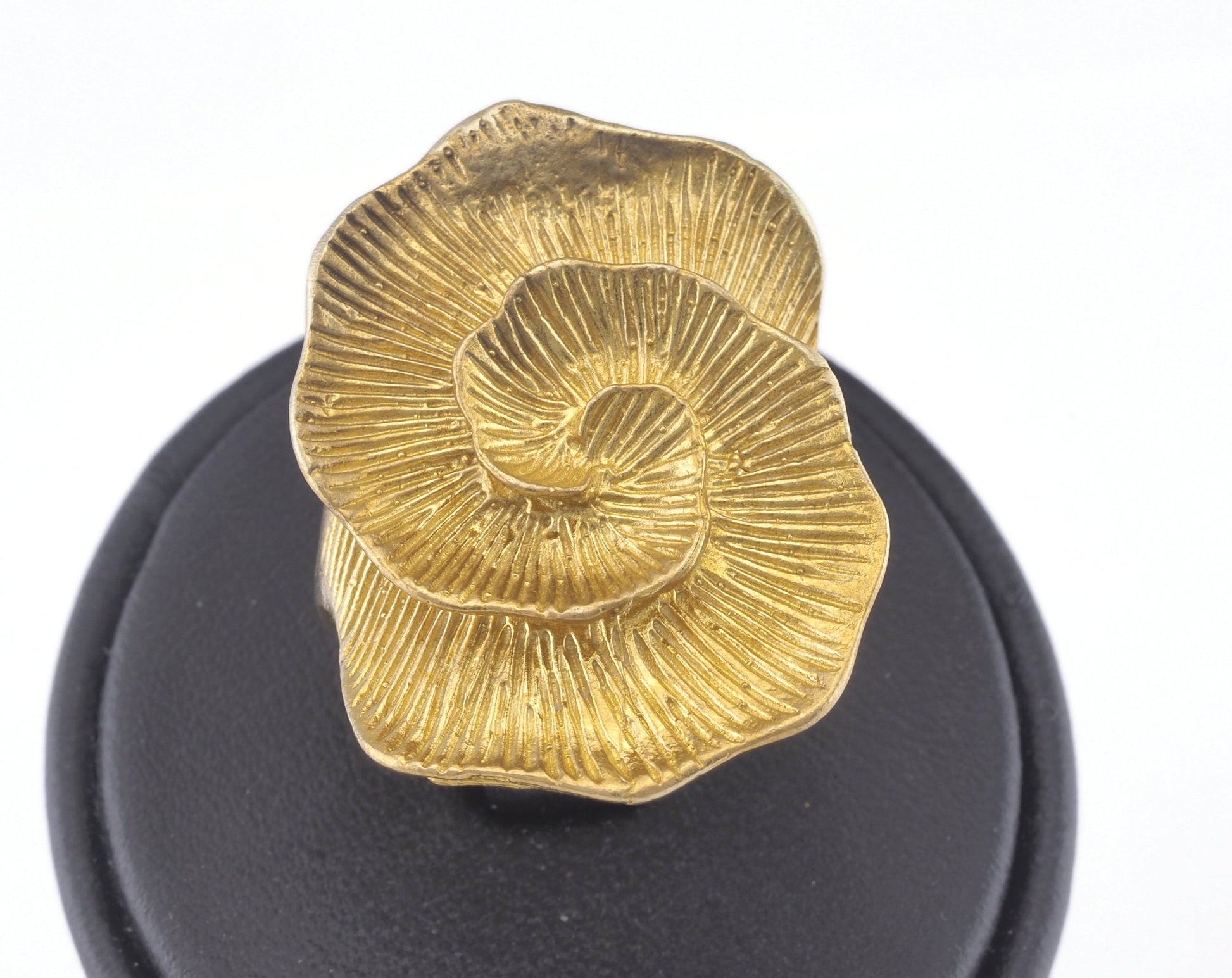 Adjustable Flower Ring Raw brass (17mm 7US inner size) OZ2846