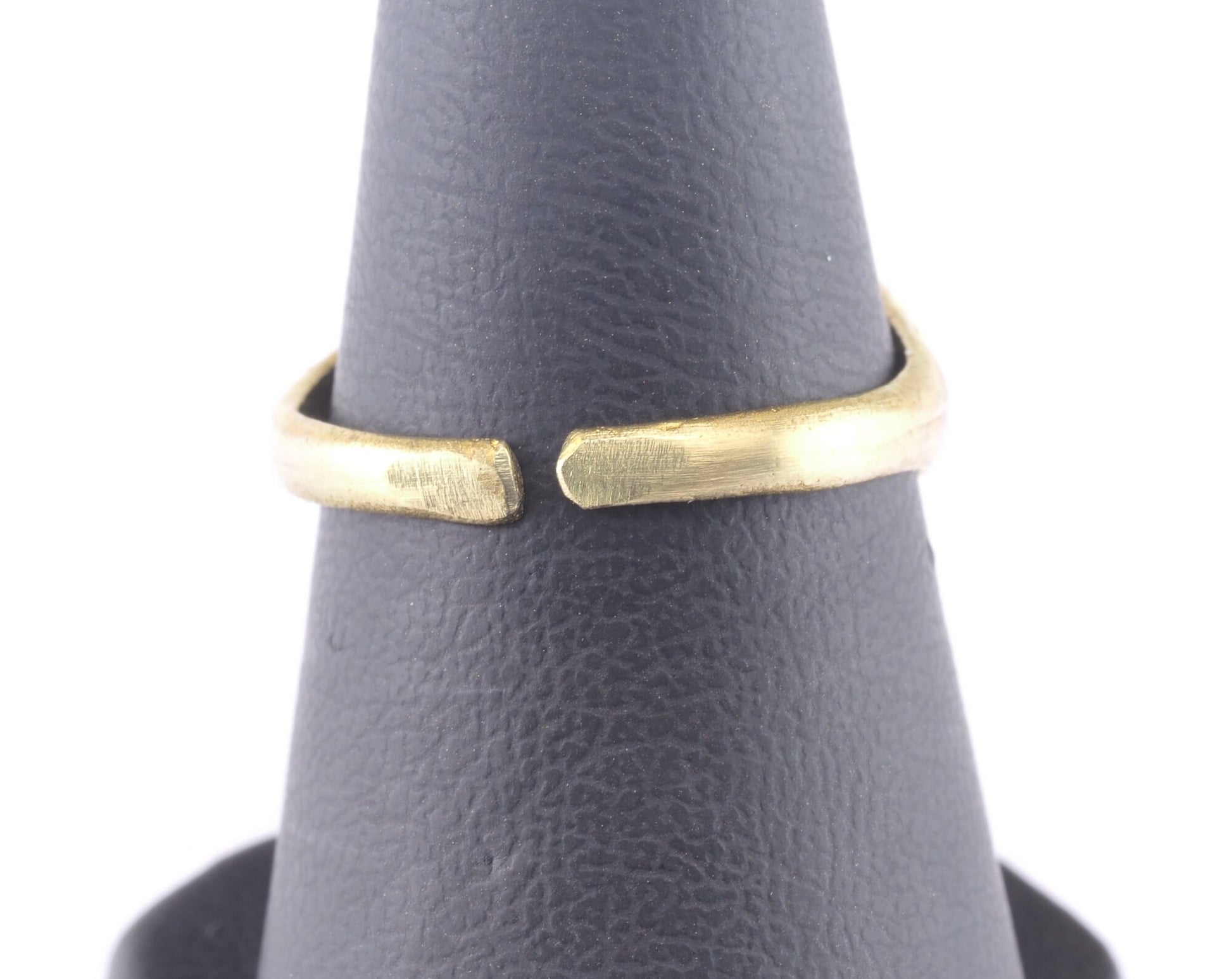 Ring Owl Adjustable Ring Bezel - Raw brass (17mm 7US inner size - Adjustable ) OZ2848