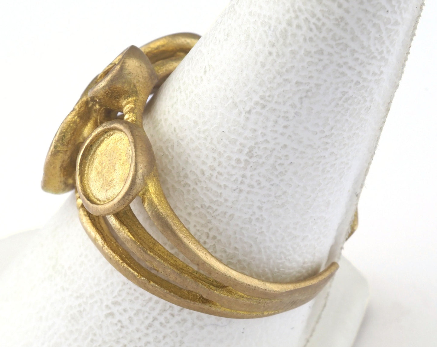 Ring Adjustable Ring Blank Bezel 22x21mm Raw brass (18mm 8US inner size - Adjustable ) 0684