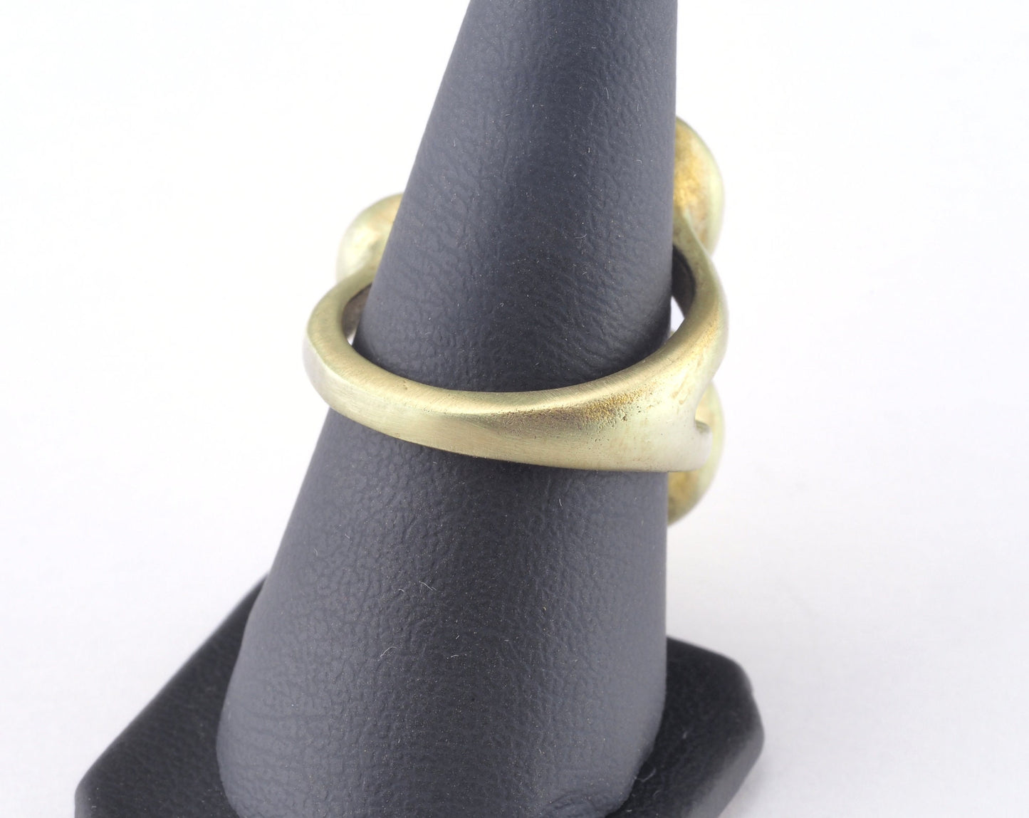 Ring Adjustable Ring Bezel 23x24mm Raw brass (19mm 9US inner size - Adjustable ) OZ2630