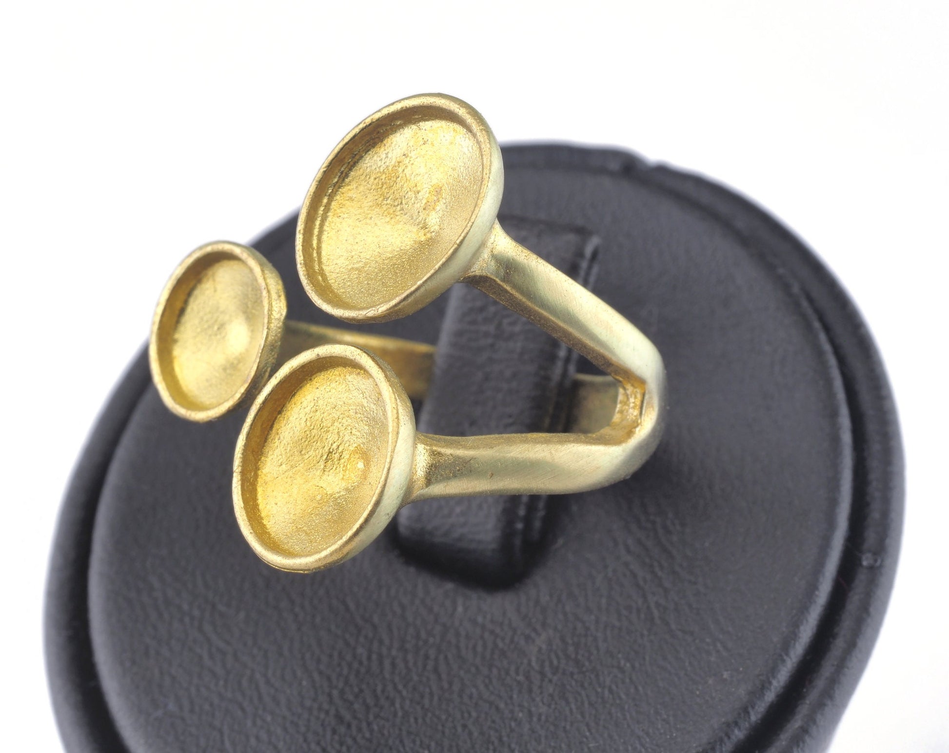 Ring Adjustable Ring Bezel 23x24mm Raw brass (19mm 9US inner size - Adjustable ) OZ2630