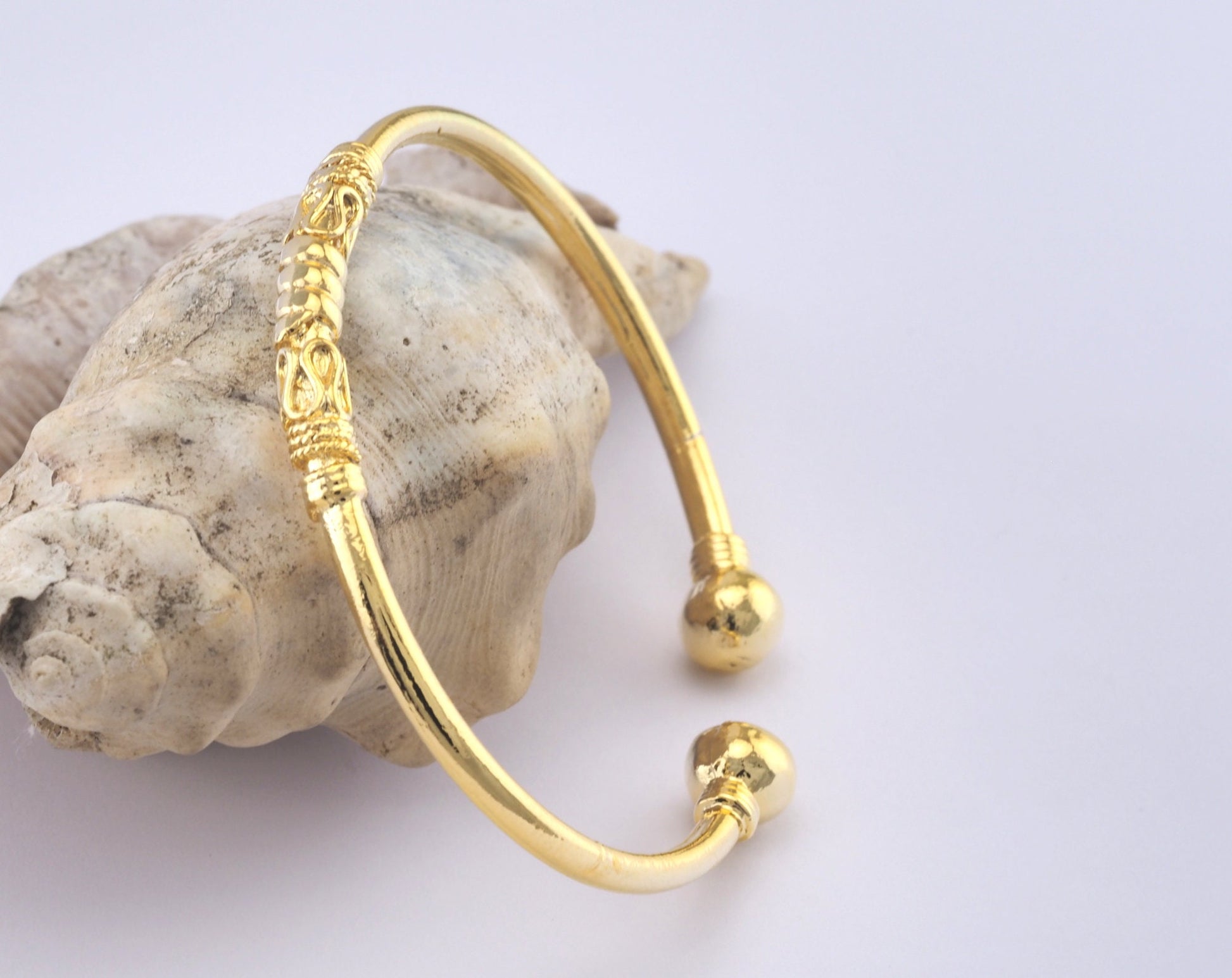Ball Head Bracelet Shiny Gold Plated Brass 1 pc. (55mm inner size - Adjustable ) OZ2961