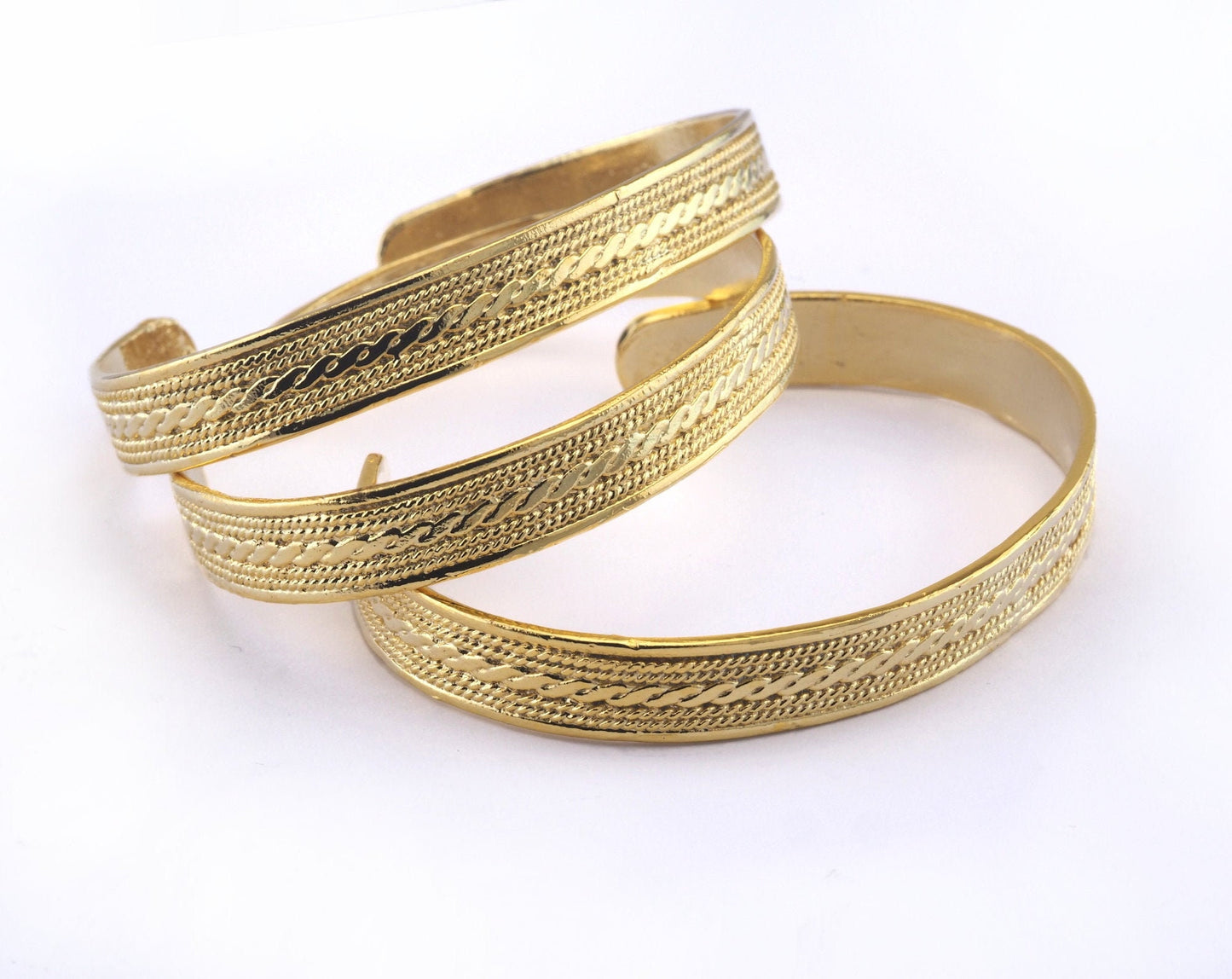 Textured Bracelet Adjustable Shiny Gold Plated Brass 1 pc. (63mm inner size - Adjustable ) OZ2971