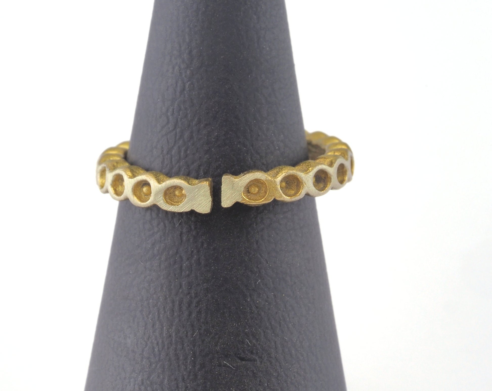 Ring Adjustable Ring Bezel - Loop Raw brass (16mm 5US inner size - Adjustable ) OZ2694