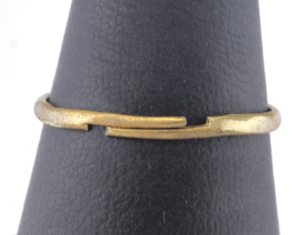 Ring Adjustable Ring Bezel - Loop Raw brass (18mm 7.5US inner size - Adjustable ) OZ2715